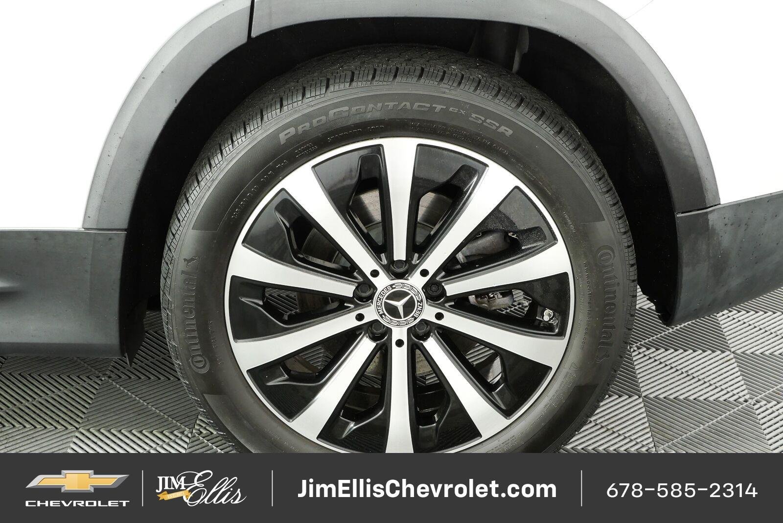 Used 2022 Mercedes-Benz GLB 250 w/ Premium Package Lite image 36