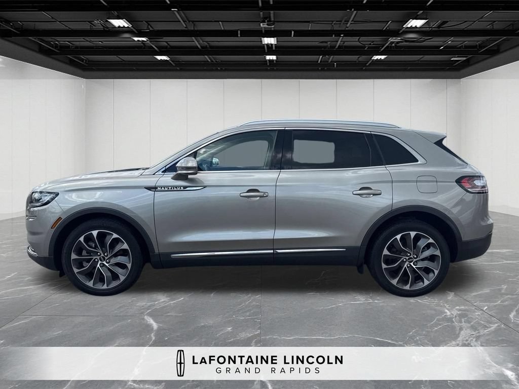 Certified 2023 Lincoln Nautilus Reserve AWD/4WD image 2