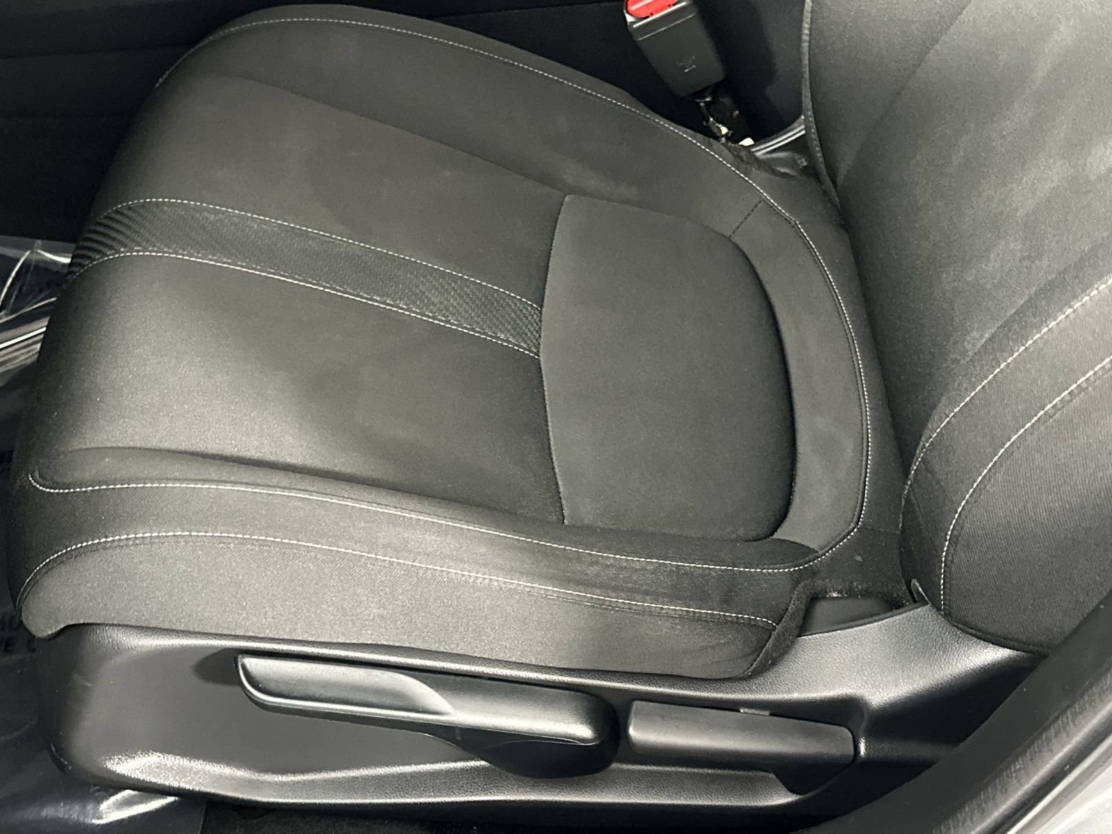 Used 2018 Honda Civic Sport image 16