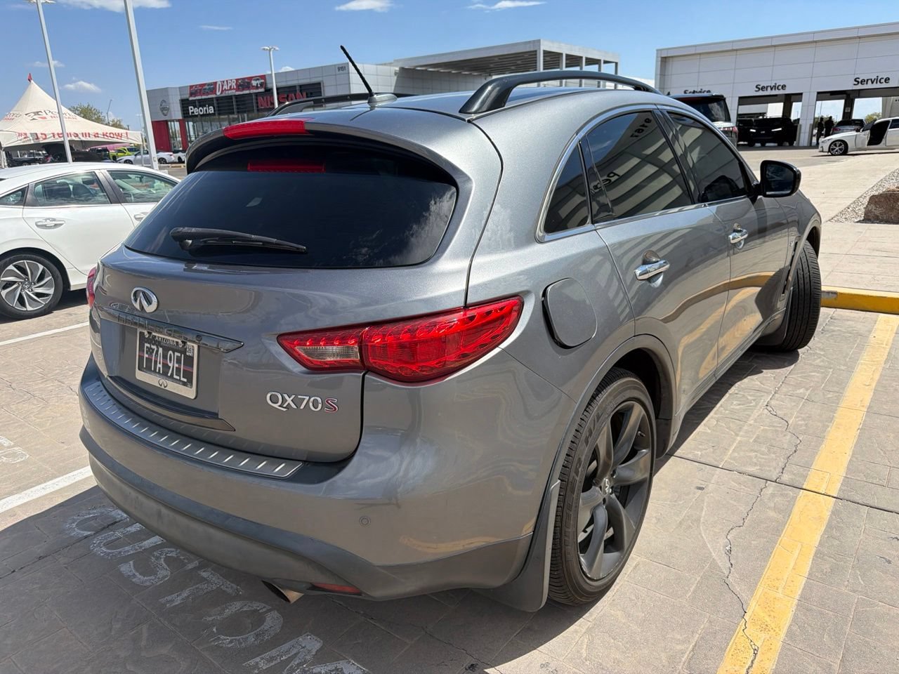 Used 2015 INFINITI QX70 AWD w/ Premium Package image 5