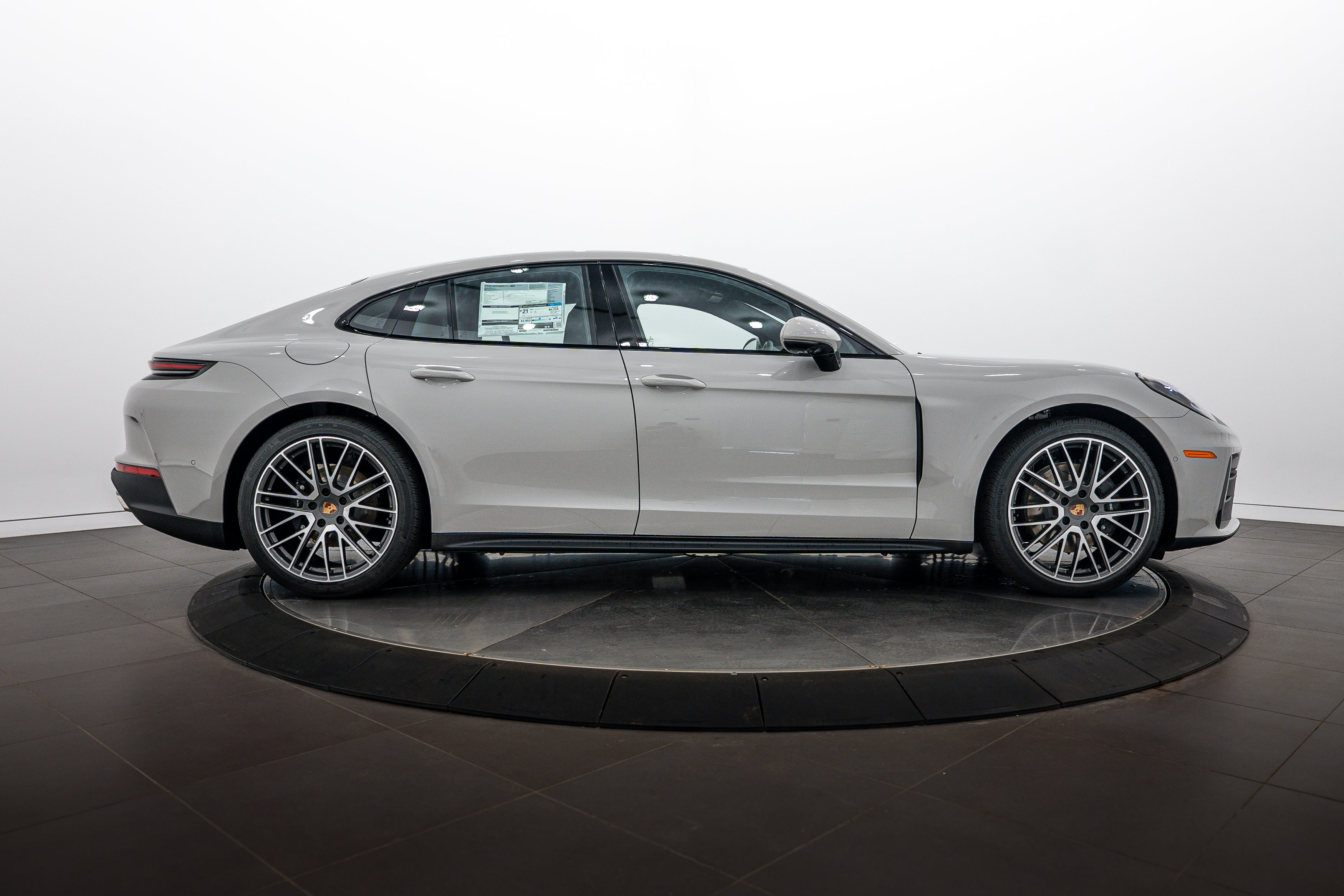 New 2026 Porsche Panamera 4 AWD/4WD image 8