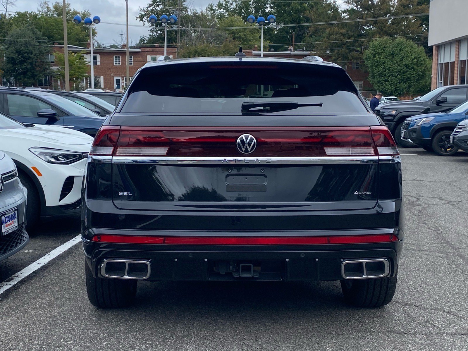 Certified 2026 Volkswagen Atlas Cross Sport SEL Premium R-Line AWD/4WD image 4