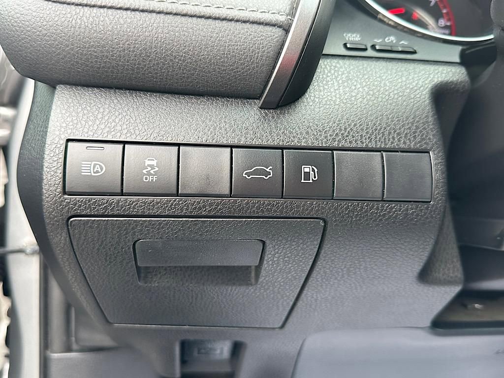 Used 2018 Toyota Camry XSE w/ Protection Package (Q2) image 26