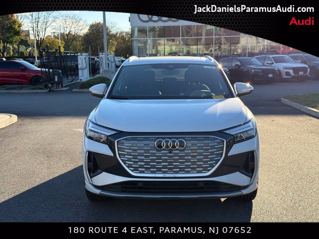 Used 2023 Audi Q4 e-tron Premium w/ 20" Wheel Package AWD/4WD image 2