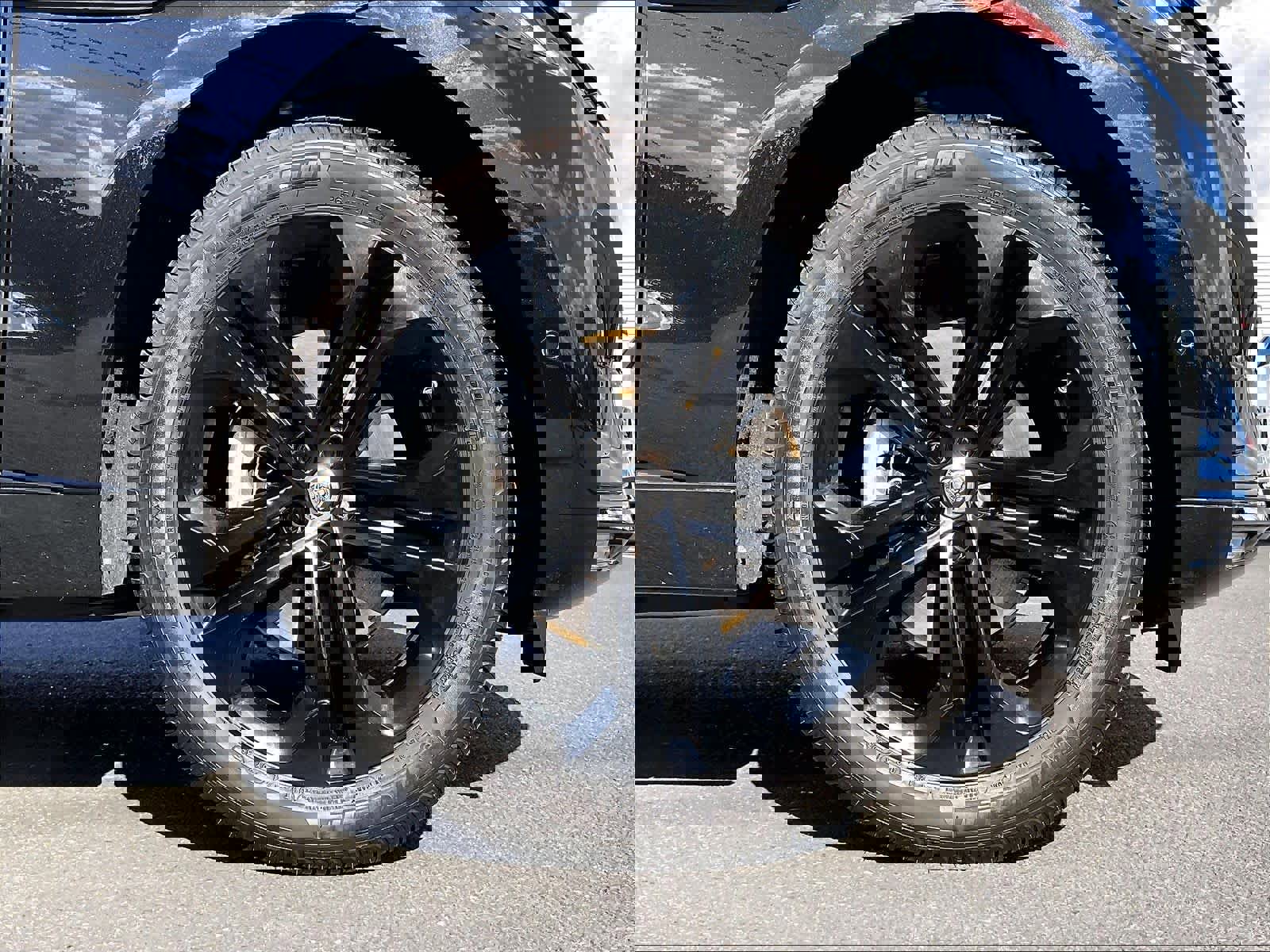 Used 2025 Jaguar F-PACE R-Dynamic S image 11