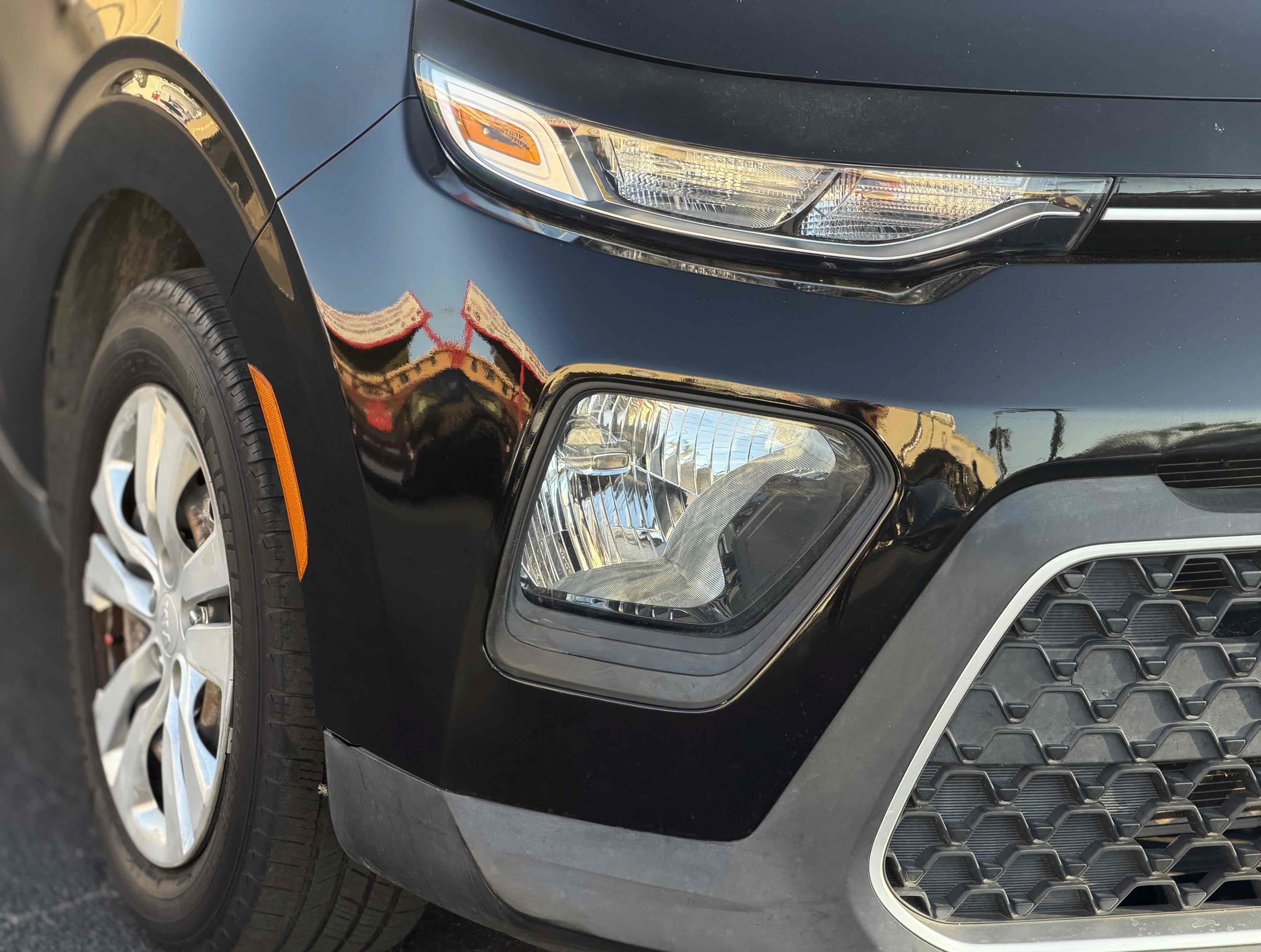 Used 2020 Kia Soul LX FWD image 9