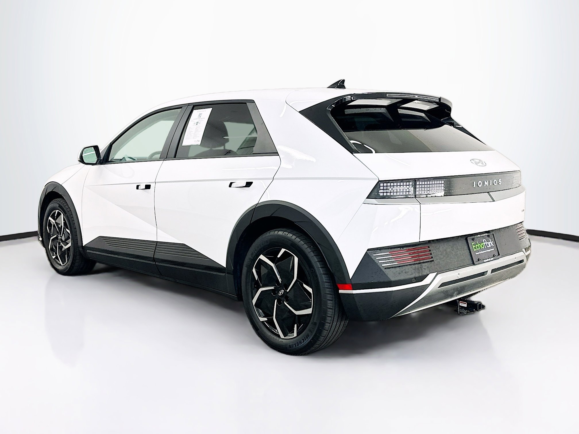 Used 2024 Hyundai Ioniq 5 SEL image 5