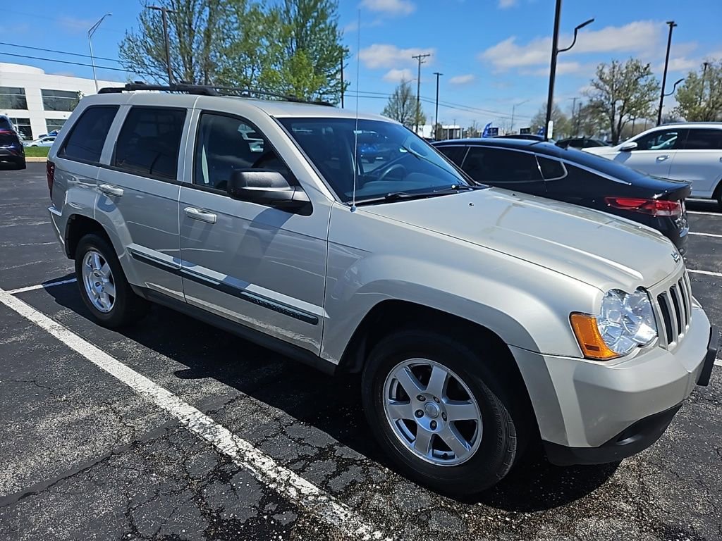 Used 2008 Jeep Grand Cherokee Laredo image 2