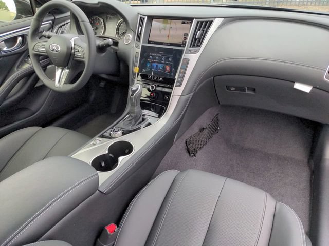 Used 2021 INFINITI Q60 3.0t Luxe w/ Essential Package AWD/4WD image 14