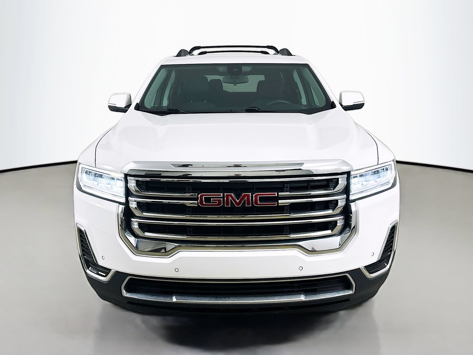 Used 2021 GMC Acadia SLE w/ Driver Convenience Package FWD image 2