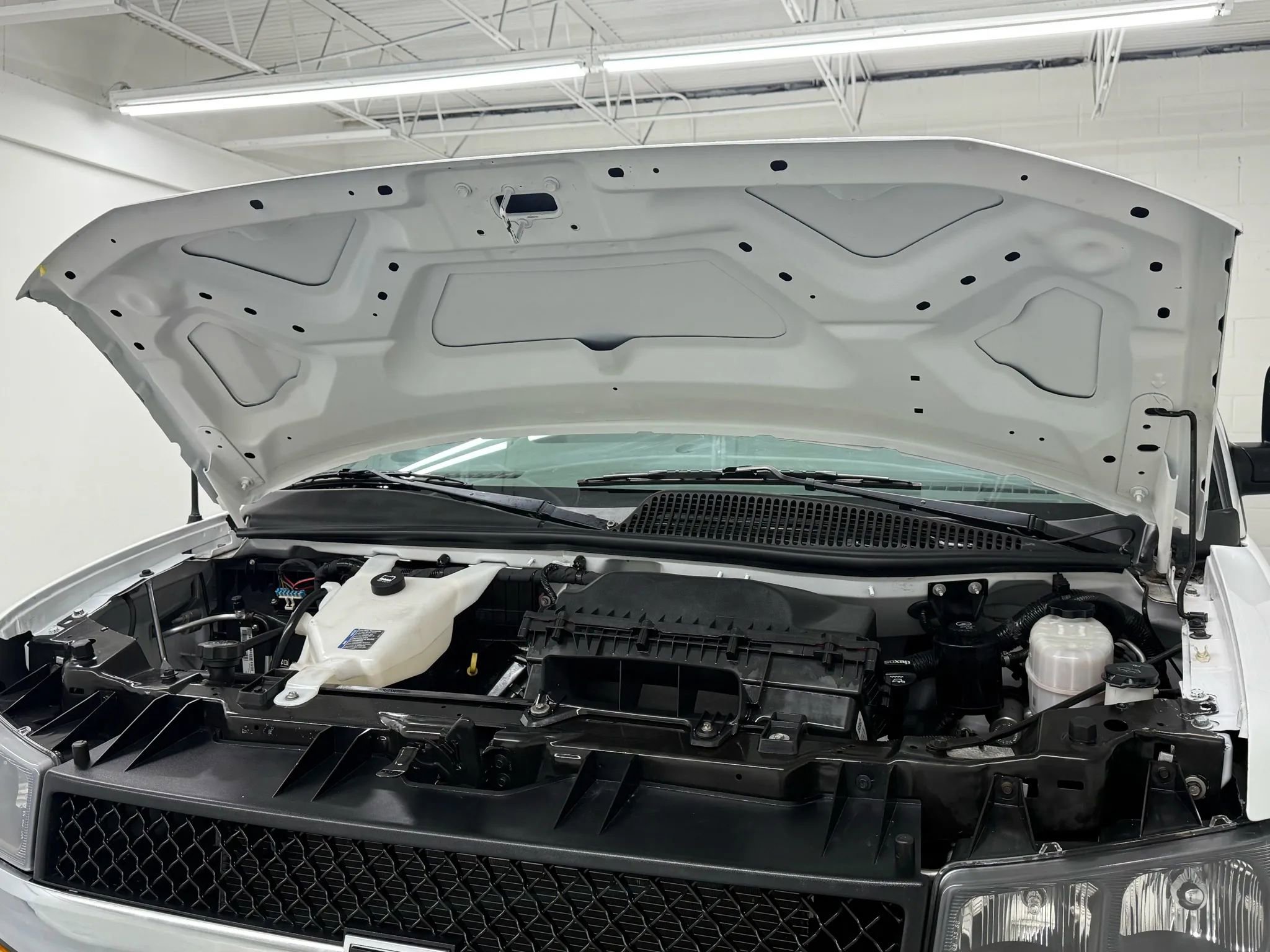 Used 2021 Chevrolet Express 2500 w/ Driver Convenience Package image 42