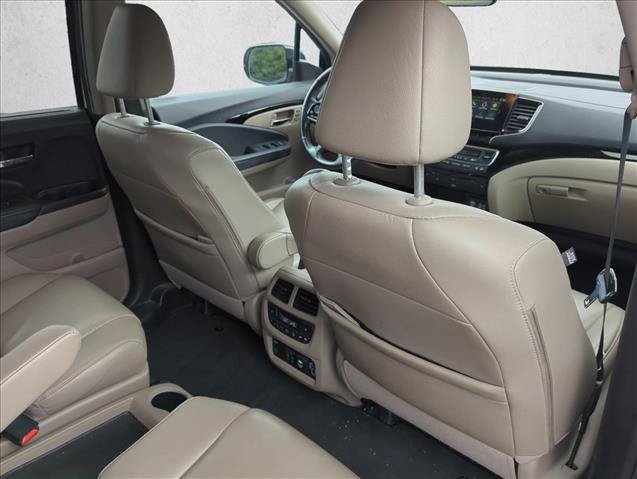 Used 2020 Honda Pilot Touring image 22