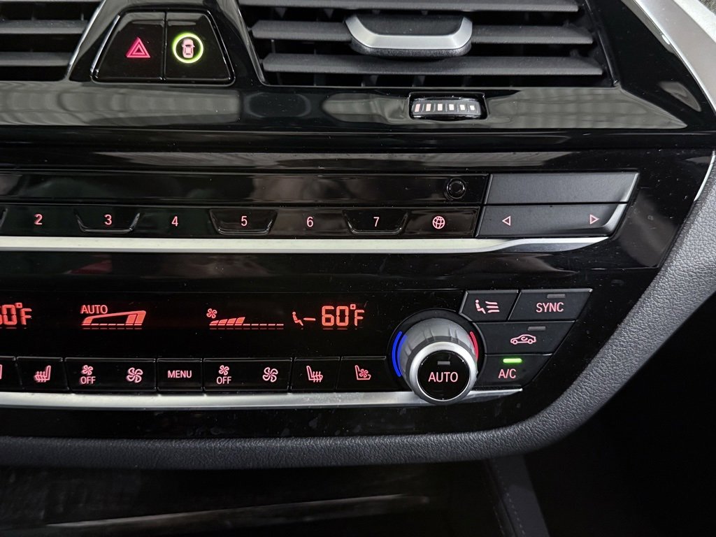 Used 2021 BMW M550i xDrive w/ Premium Package image 37