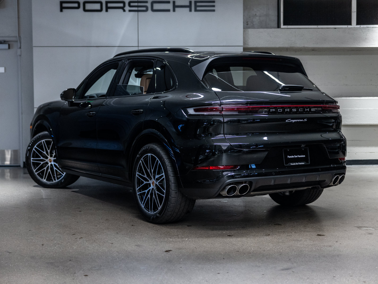 Certified 2025 Porsche Cayenne S w/ Premium Package Plus AWD/4WD image 3