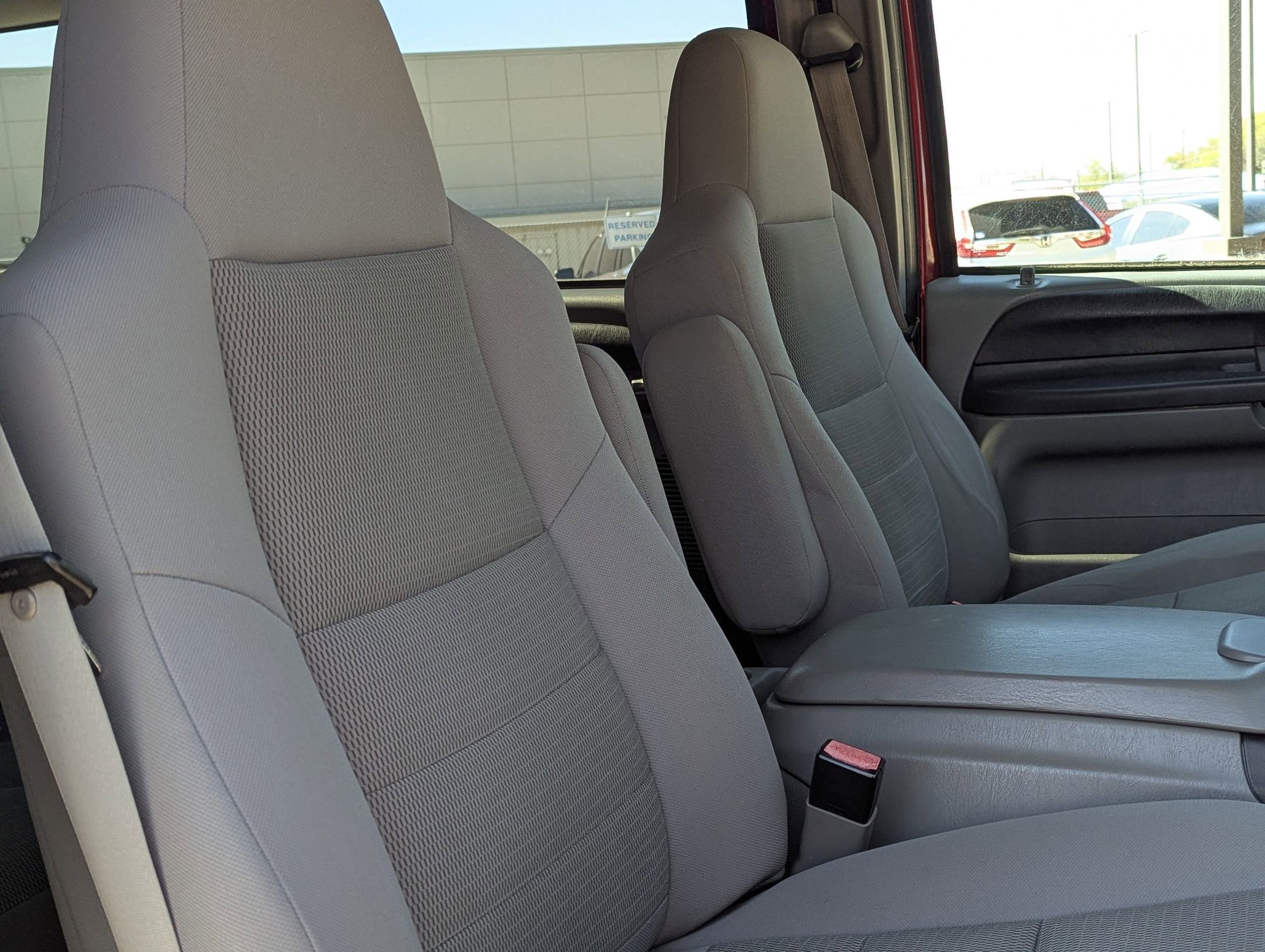 Used 2005 Ford Excursion 2WD image 26