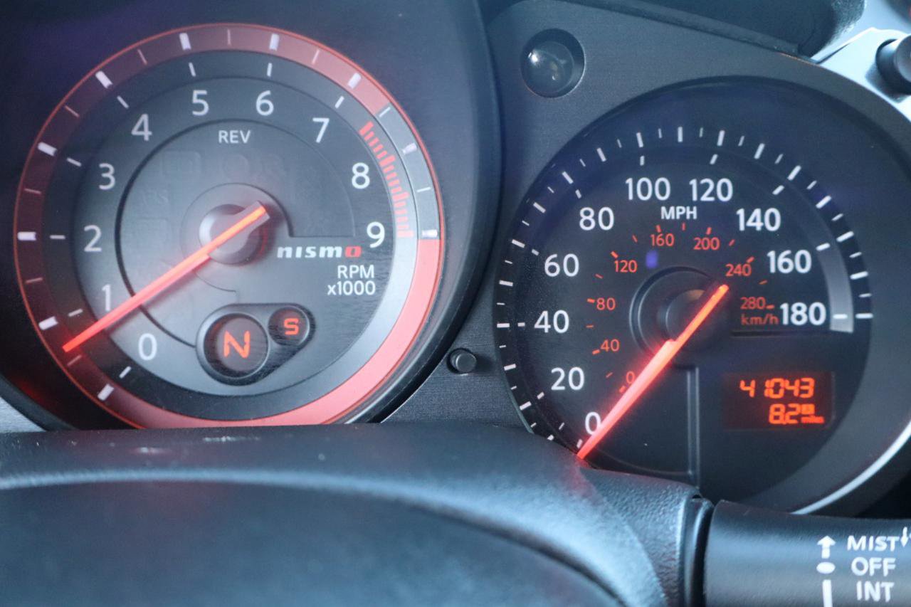 Used 2020 Nissan 370Z NISMO image 18