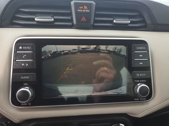 Used 2020 Nissan Versa SV w/ Trunk Package image 22