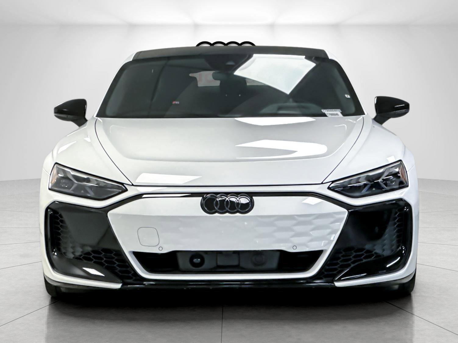 New 2026 Audi RS e-tron GT performance image 8