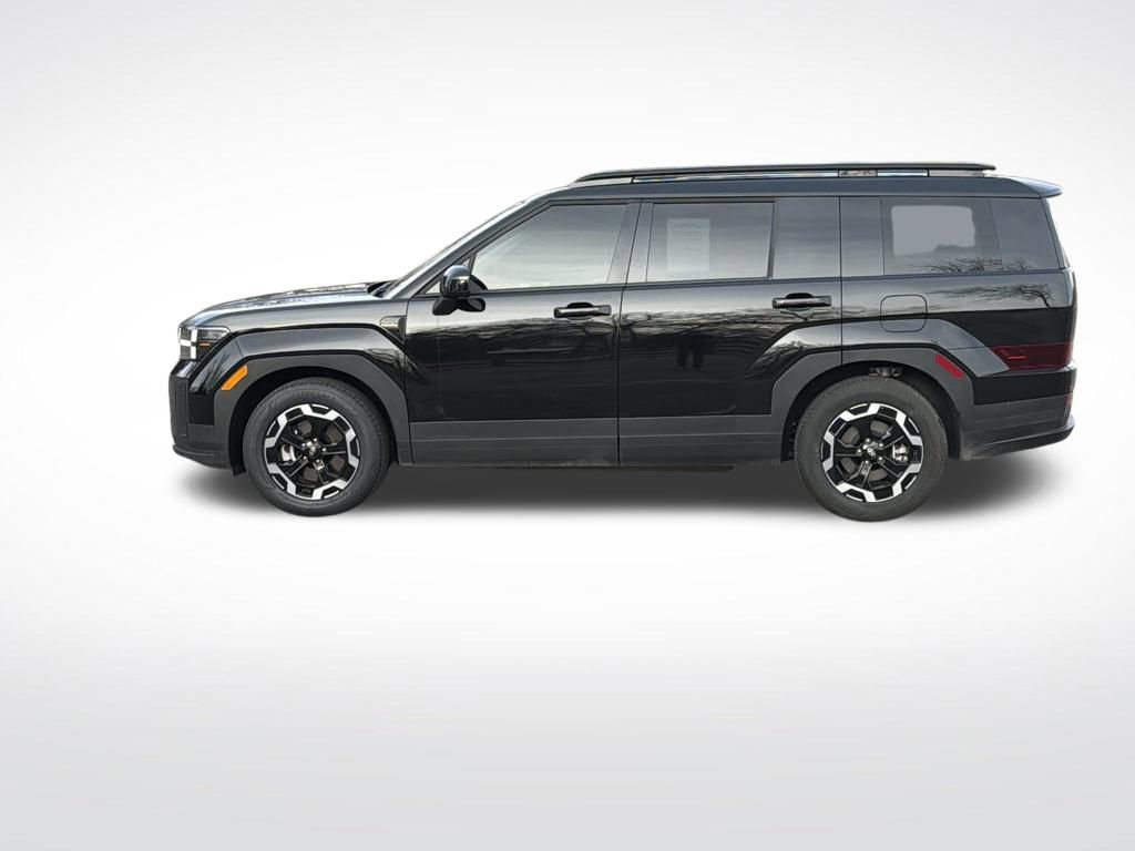 Used 2025 Hyundai Santa Fe SEL image 2