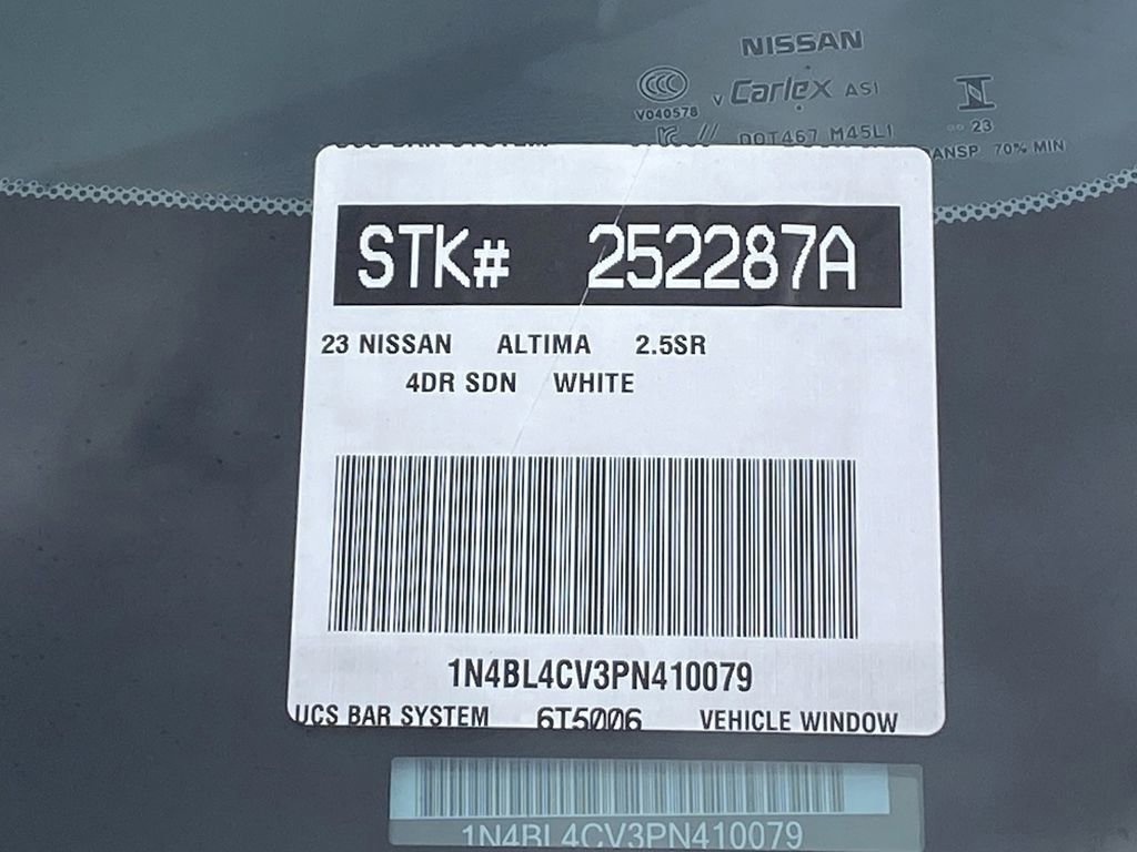Used 2023 Nissan Altima 2.5 SR w/ SR Premium Package FWD image 36