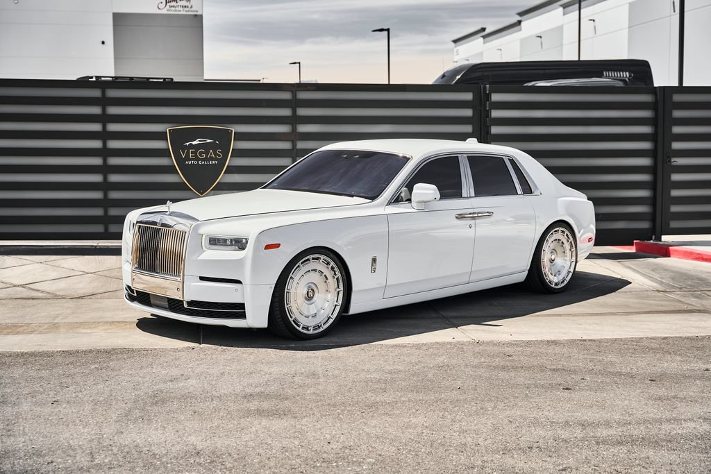 Used 2021 Rolls-Royce Phantom Sedan RWD image 6