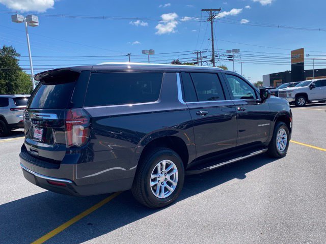 Used 2023 Chevrolet Suburban LS AWD/4WD image 5