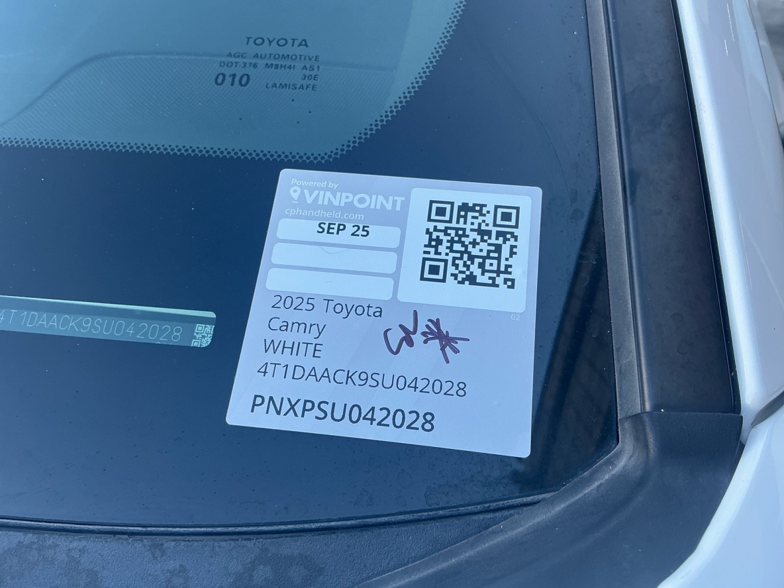Certified 2025 Toyota Camry SE FWD image 25