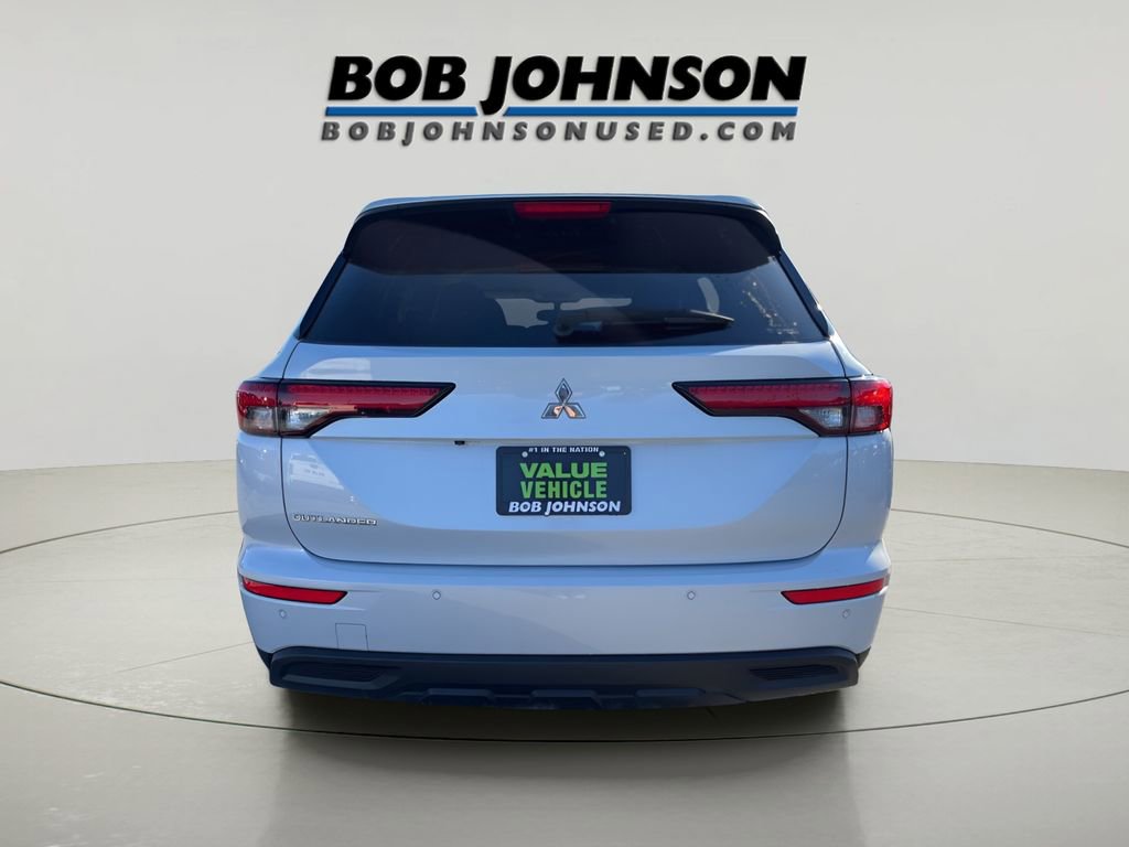 Used 2022 Mitsubishi Outlander ES image 6