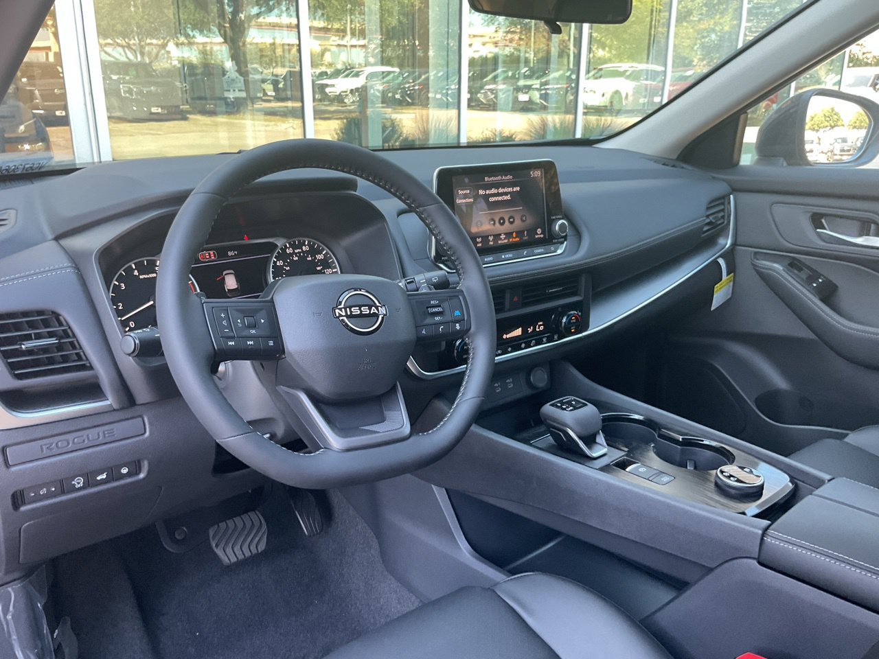 New 2027 Nissan Rogue Dark Armor AWD/4WD image 10