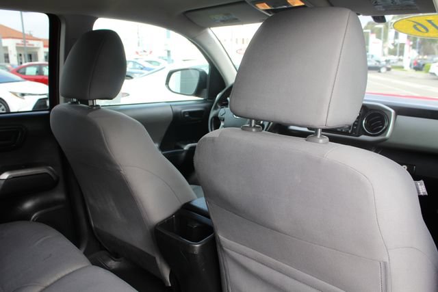 Used 2016 Toyota Tacoma SR5 w/ SR5 Appearance Package (SN) RWD image 35