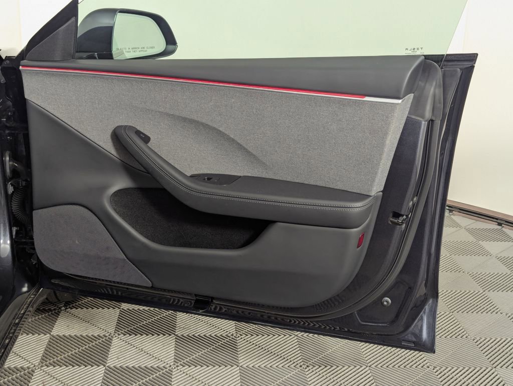 Used 2024 Tesla Model 3 Standard Range image 48