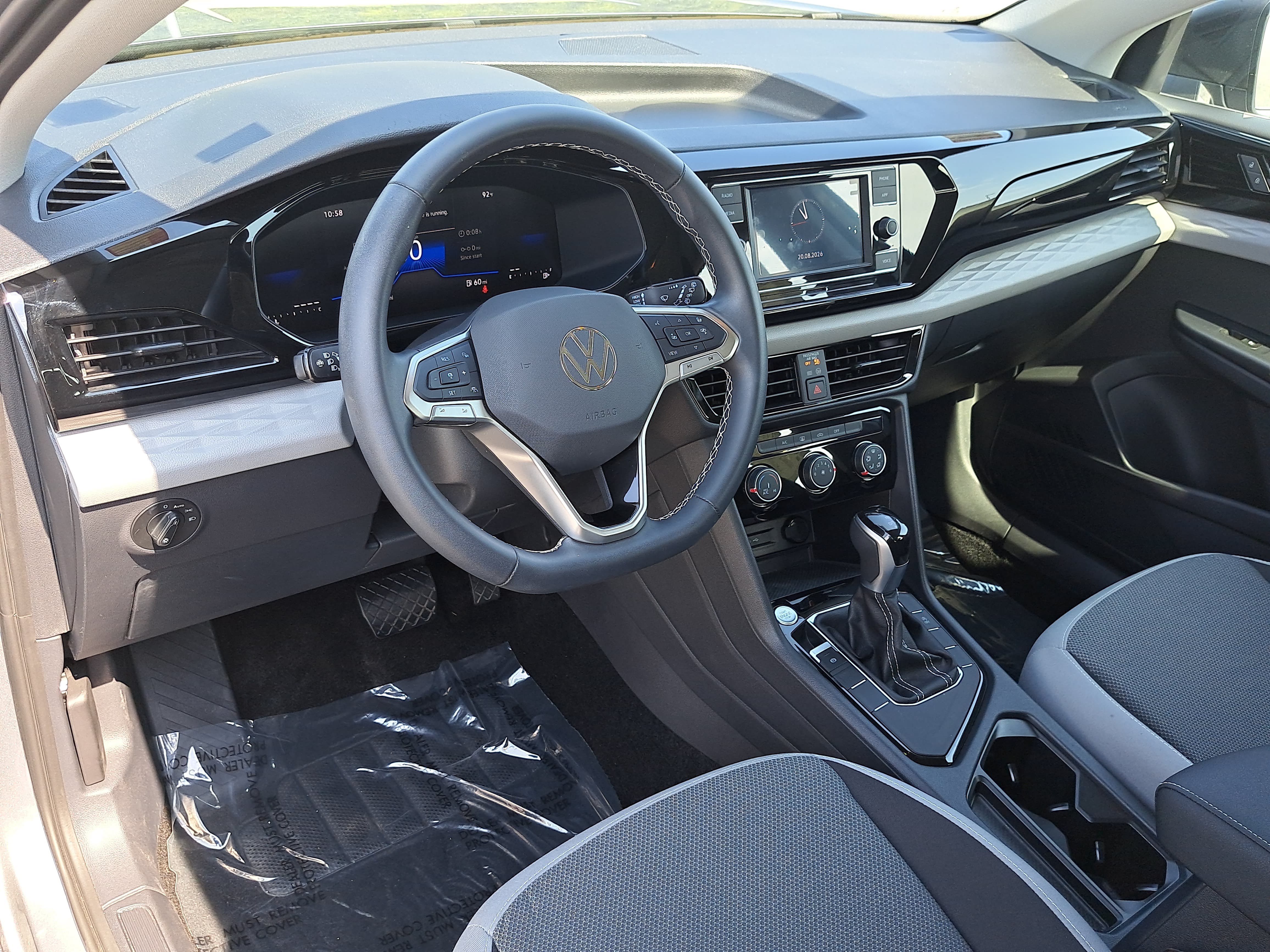 Certified 2024 Volkswagen Taos S FWD image 16