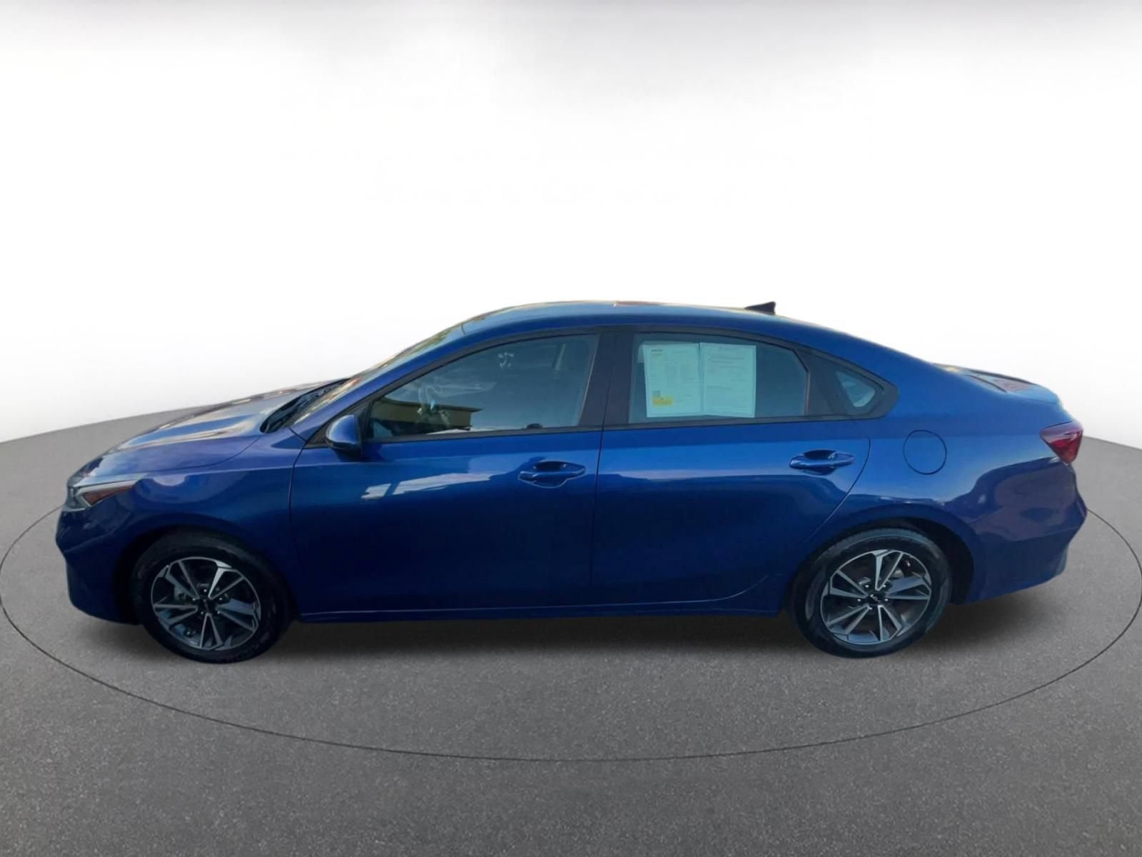 Used 2024 Kia Forte LXS FWD image 8