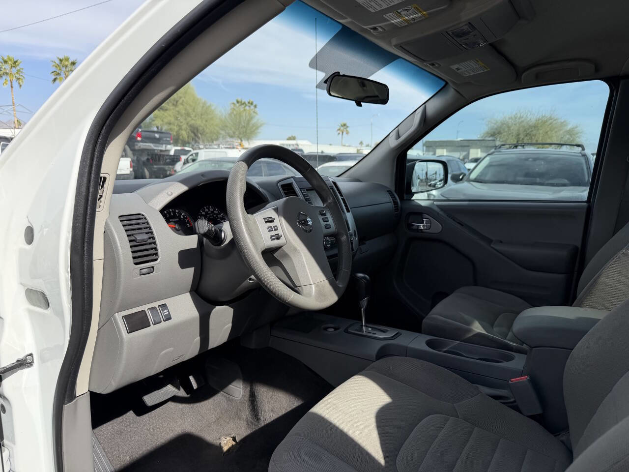 Used 2020 Nissan Frontier S image 14