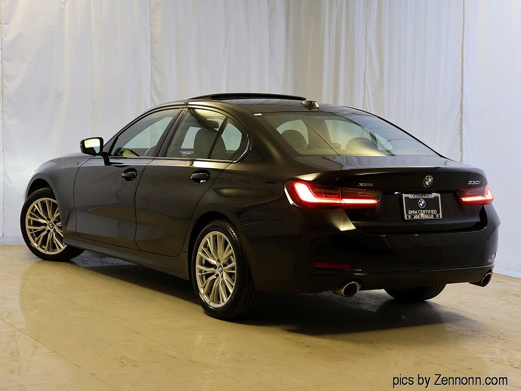 Certified 2023 BMW 330i xDrive Sedan w/ Driving Assistance Package image 9
