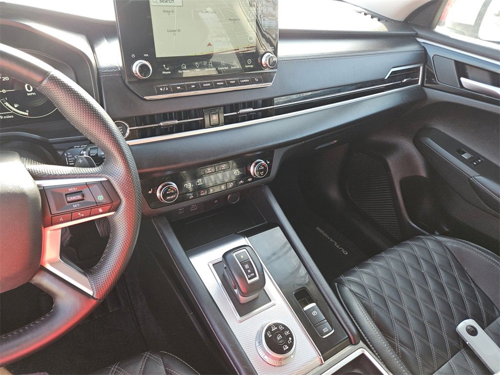Used 2024 Mitsubishi Outlander SEL image 20