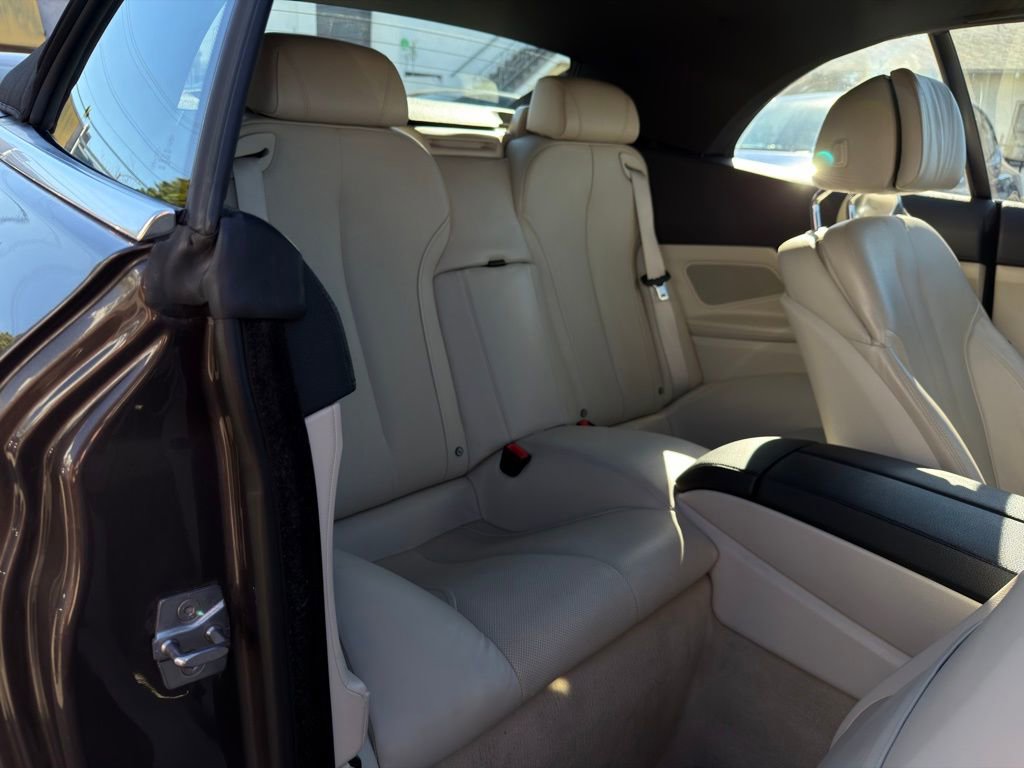 Used 2012 BMW 650i Convertible image 38