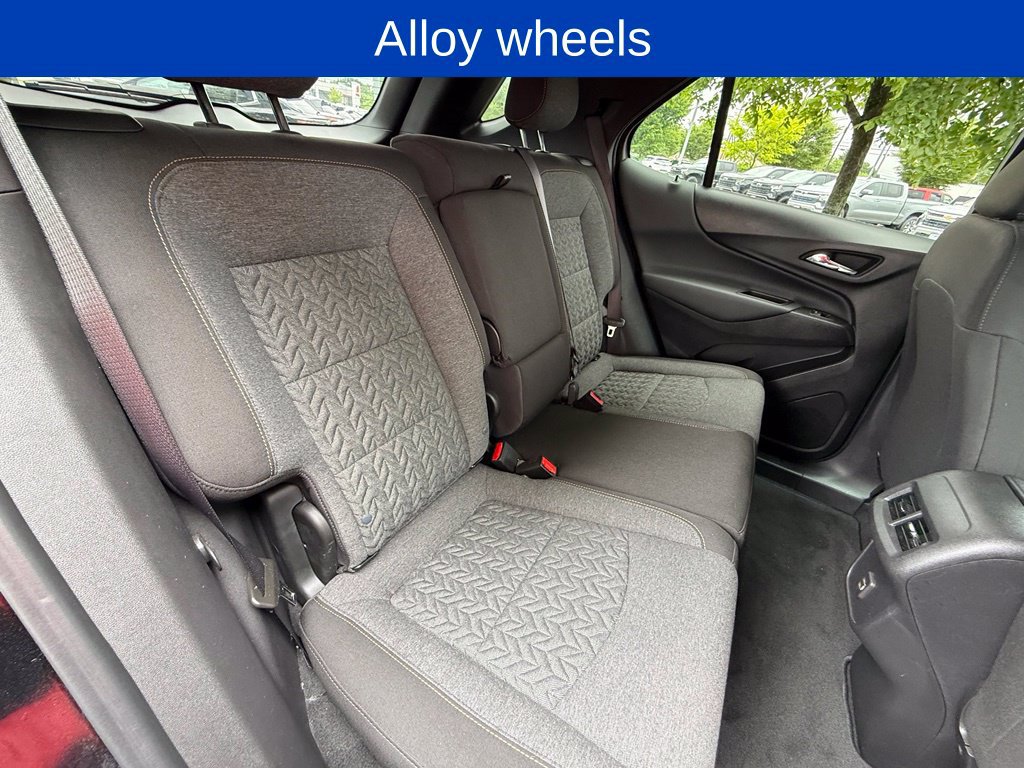 Used 2023 Chevrolet Equinox LT AWD/4WD image 24