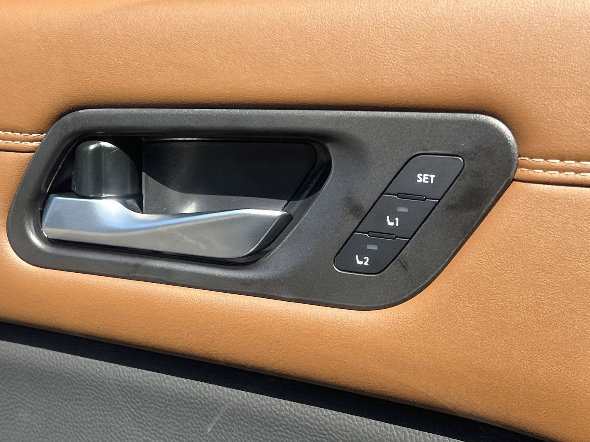 New 2026 Nissan Pathfinder Platinum AWD/4WD image 15