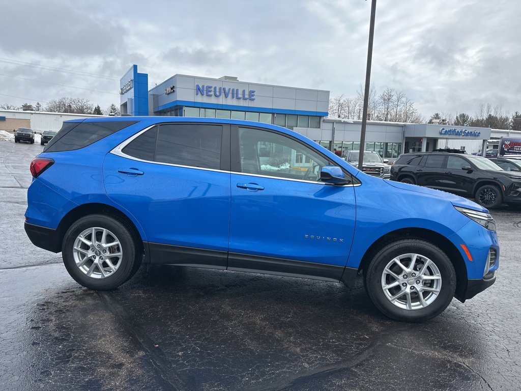 Used 2024 Chevrolet Equinox LT w/ LPO, Floor Liner Package image 2