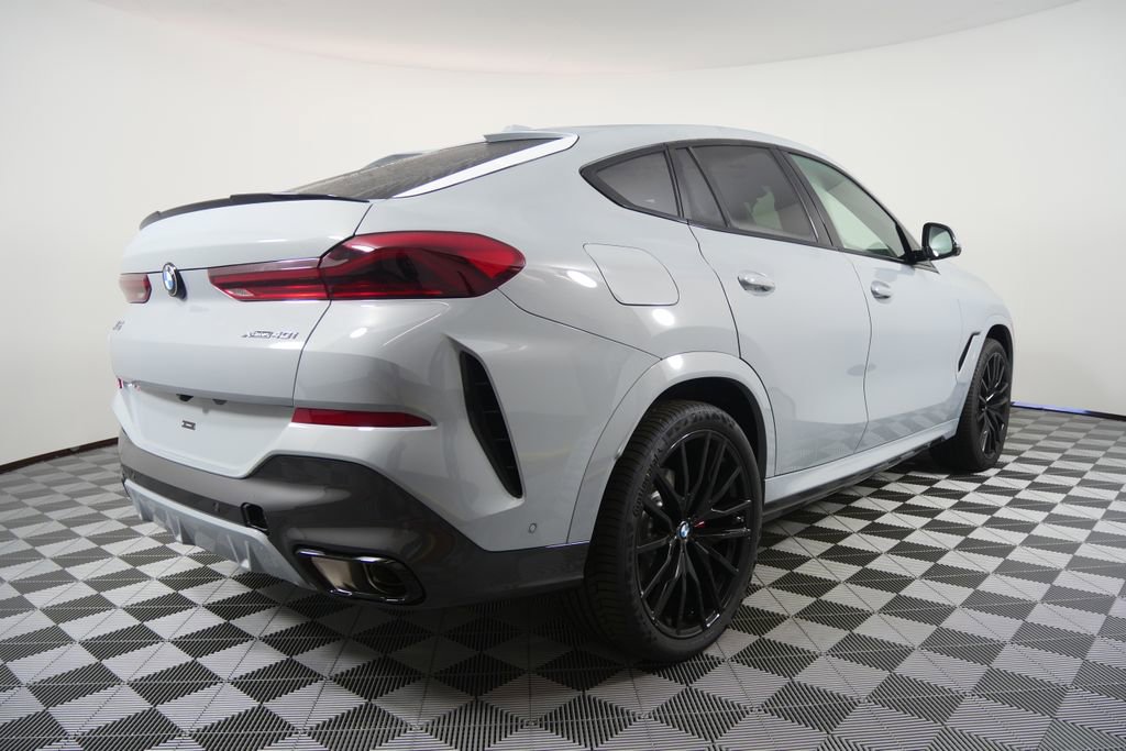 New 2026 BMW X6 xDrive40i image 3