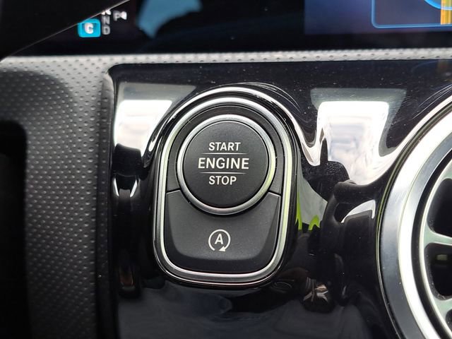Used 2025 Mercedes-Benz CLA 250 4MATIC image 20