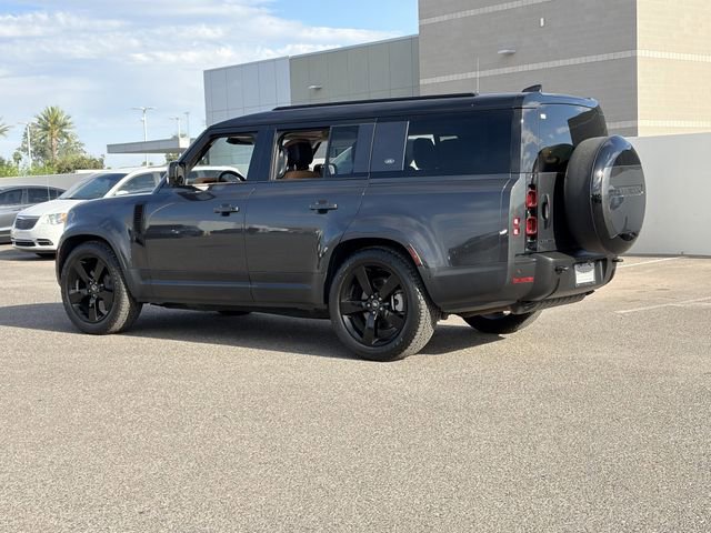 Used 2024 Land Rover Defender 130 S image 28