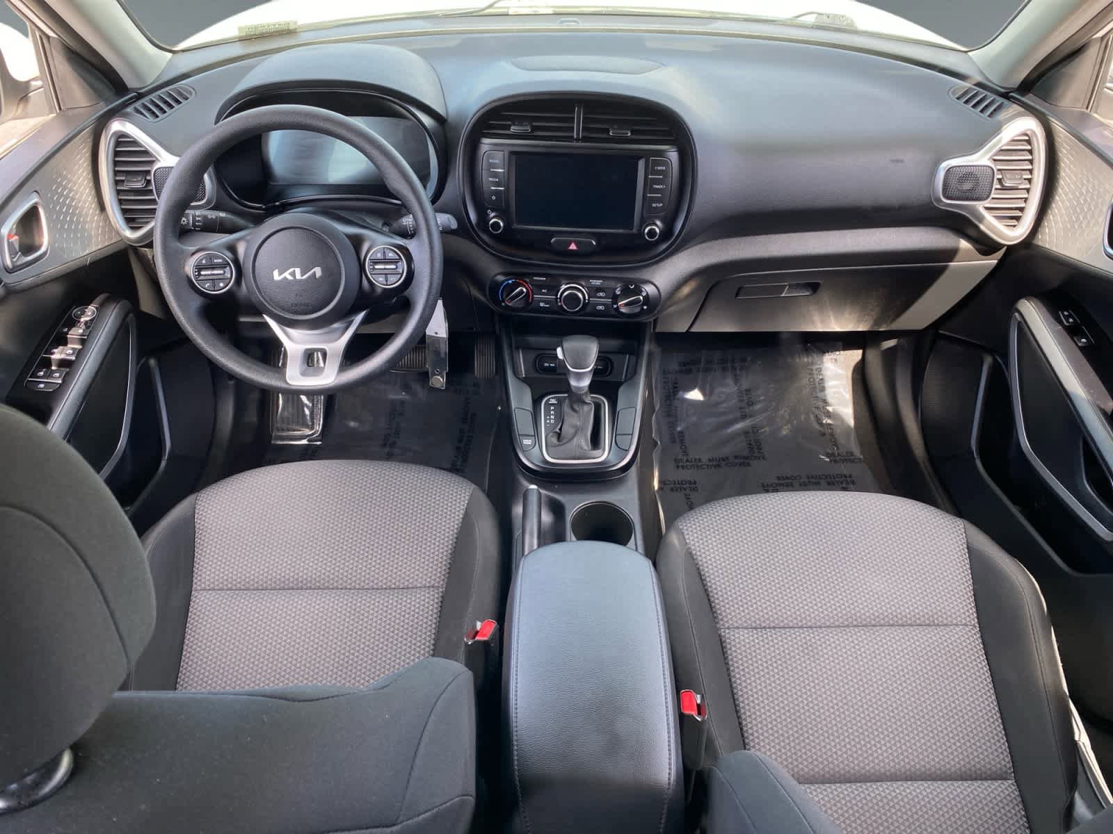 Used 2025 Kia Soul LX image 10