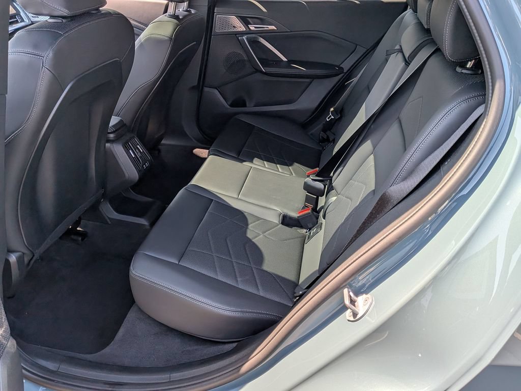 Certified 2025 BMW X2 xDrive28i AWD/4WD image 33