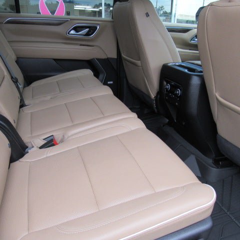 Used 2024 Chevrolet Suburban Premier AWD/4WD image 11