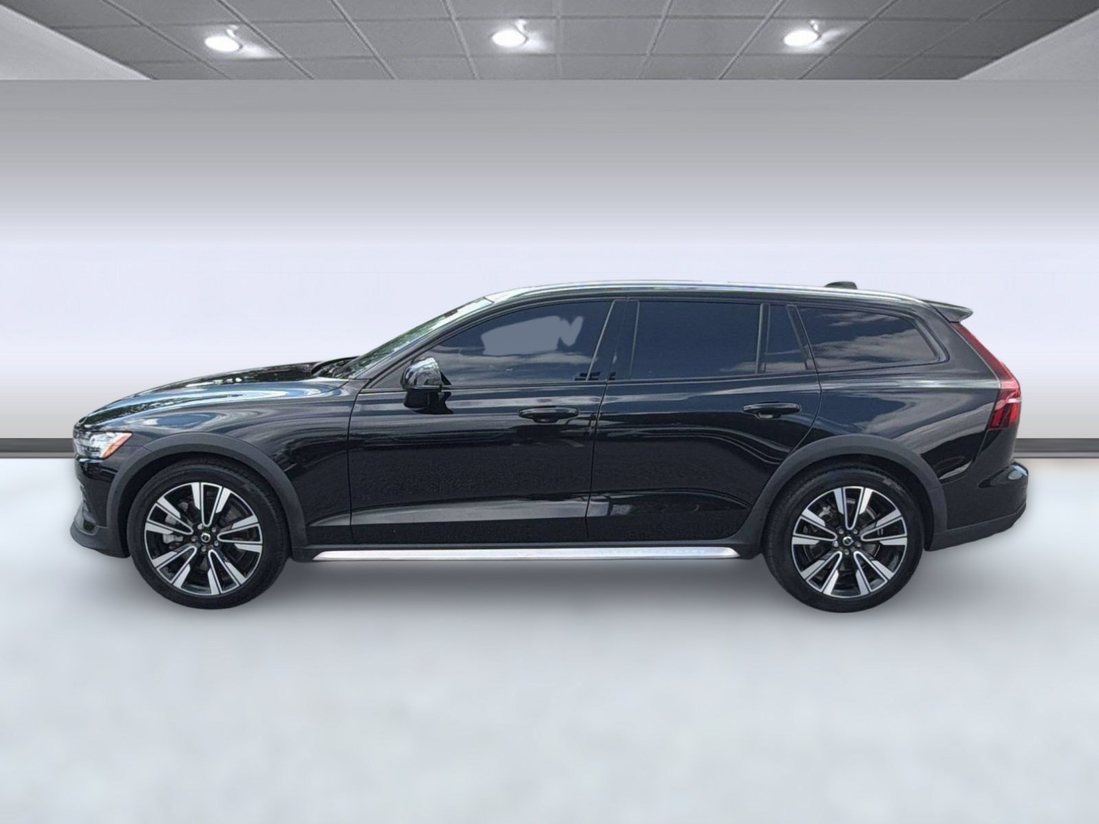 Used 2020 Volvo V60 T5 Cross Country w/ Protection Package Premier AWD/4WD image 2