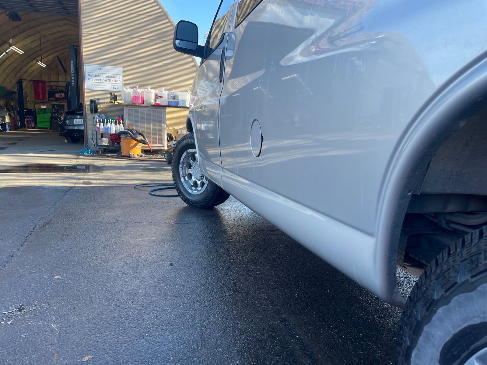 Used 2011 Chevrolet Express 2500 LS image 25