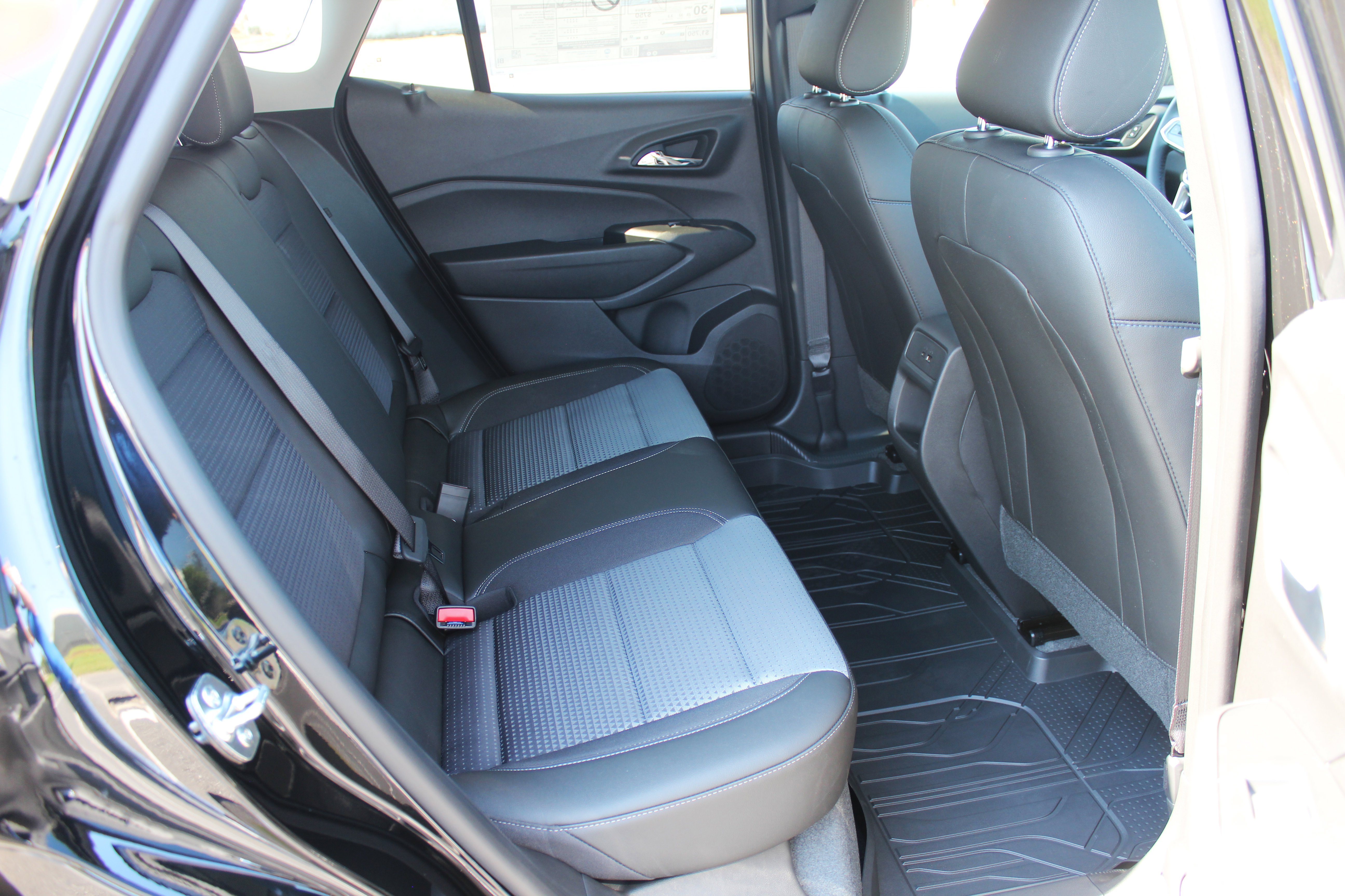 New 2025 Chevrolet Trax LT w/ Driver Confidence Package image 41