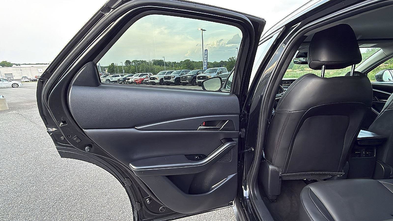 Used 2023 MAZDA CX-30 AWD 2.5 S w/ Preferred Package image 21